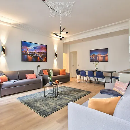 63 Luxury Flat Champs Elysees 1c * Parigi